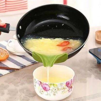Anti-spill_Kitchenware_Deflector_Gallery_Img1
