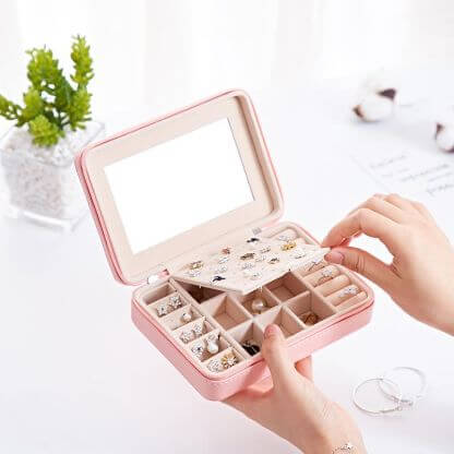 Portable_Zipper_Jewelry_Box_Gallery_Img2-min